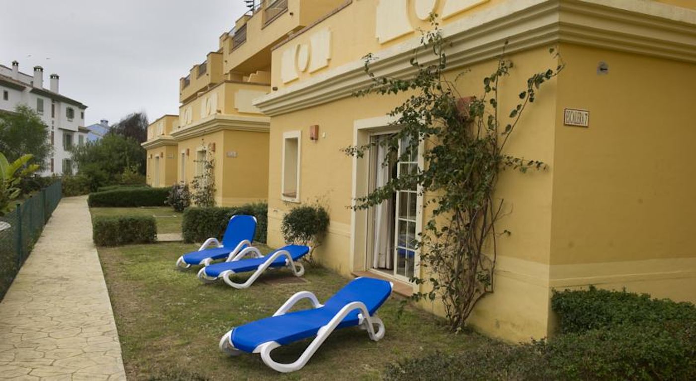 Golf & Vista Real Hotel Apartments