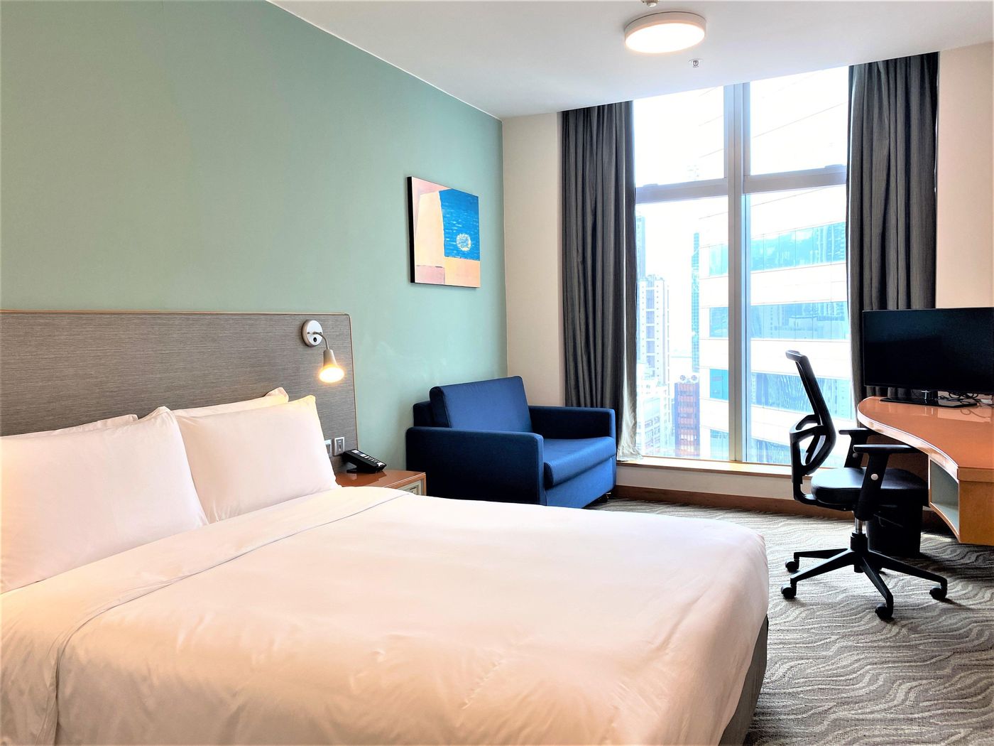 Holiday-Inn-Express-Causeway-Bay-Hong-Kong-Room-31