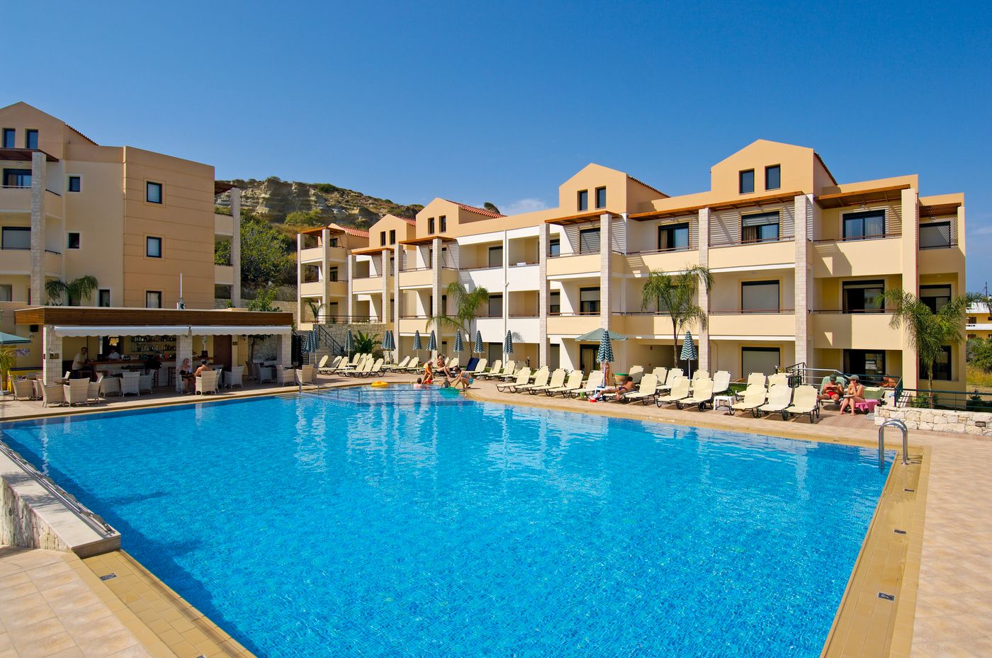 Creta-Palm-Hotel---Apartments-Pool-6