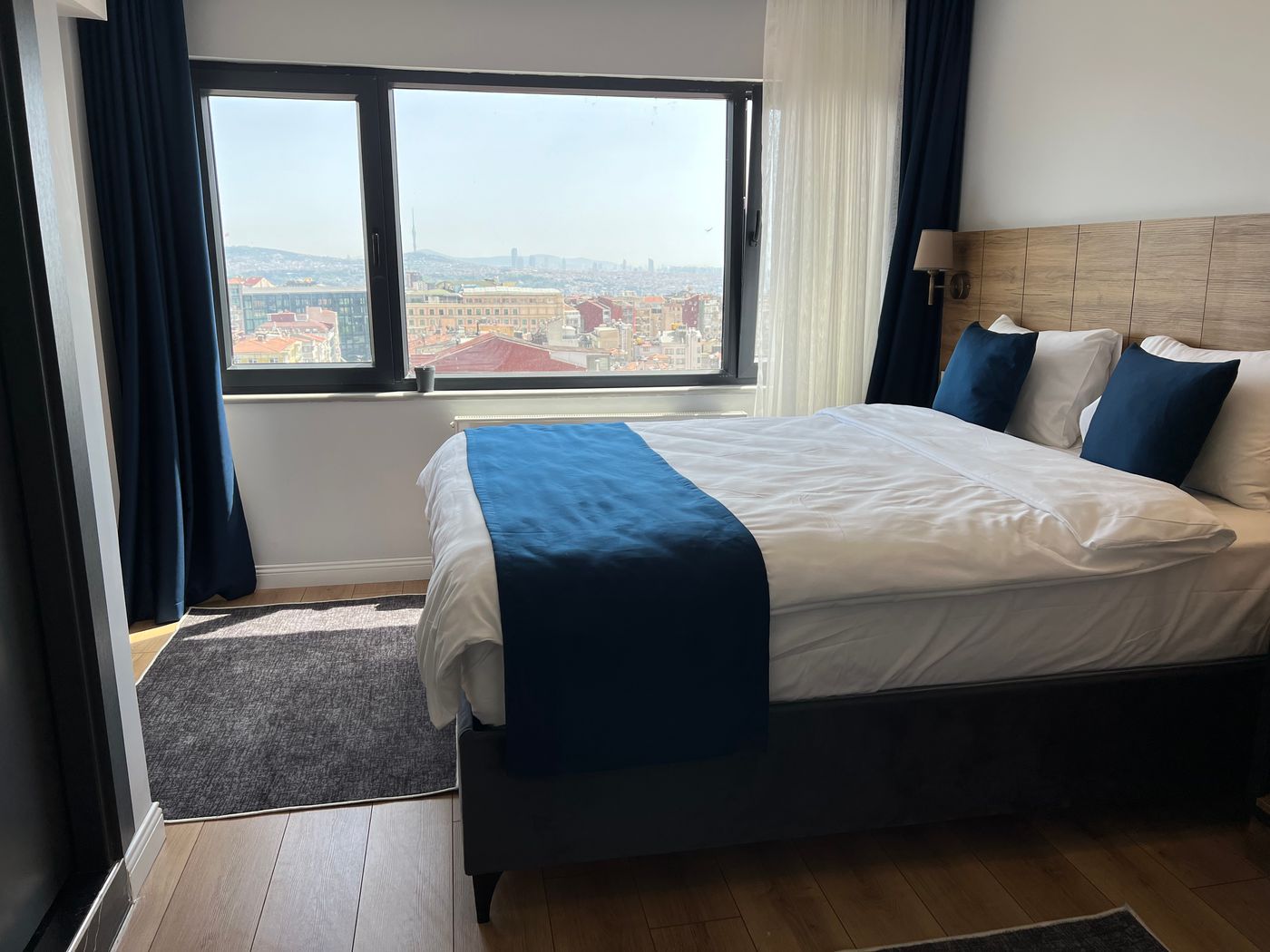 Blue-Suite-Otel-Room-14