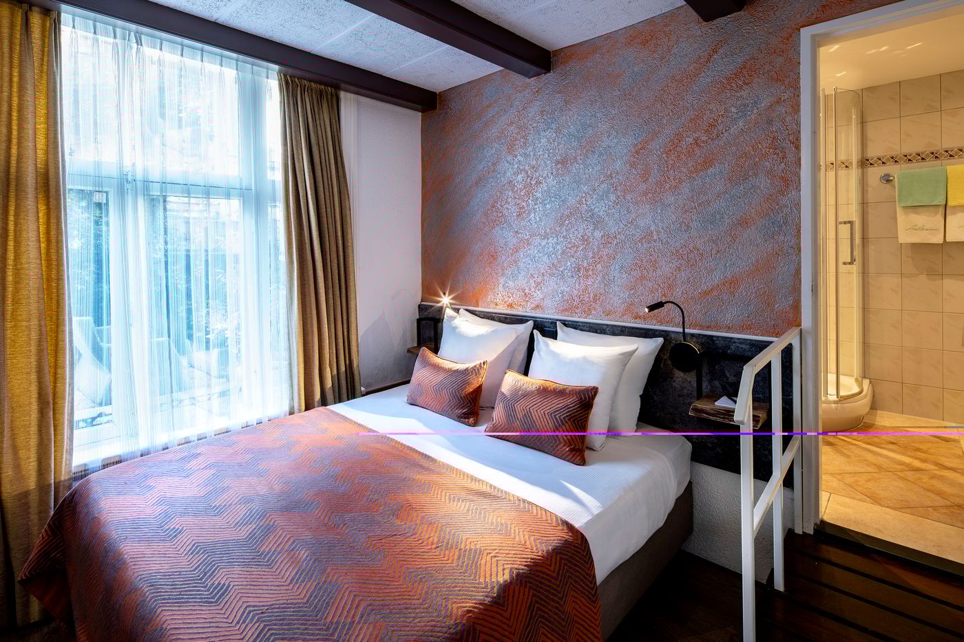 Hotel-Jupiter-Room-61