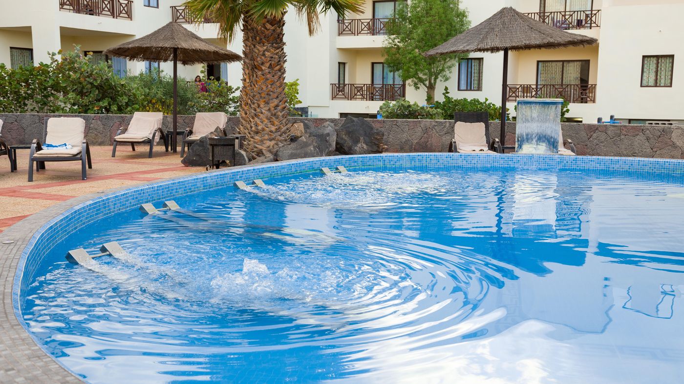 Vitalclass-Lanzarote-SPA---Wellness-Resort-Pool-20