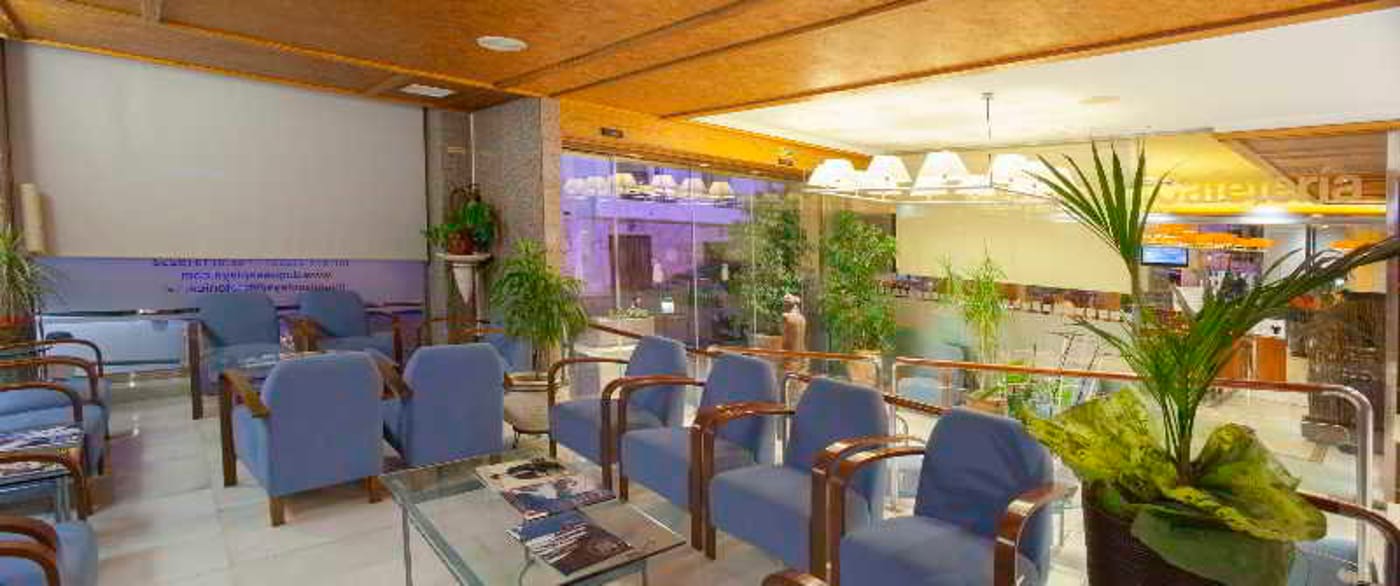 Duquesa-Playa-Lobby-36