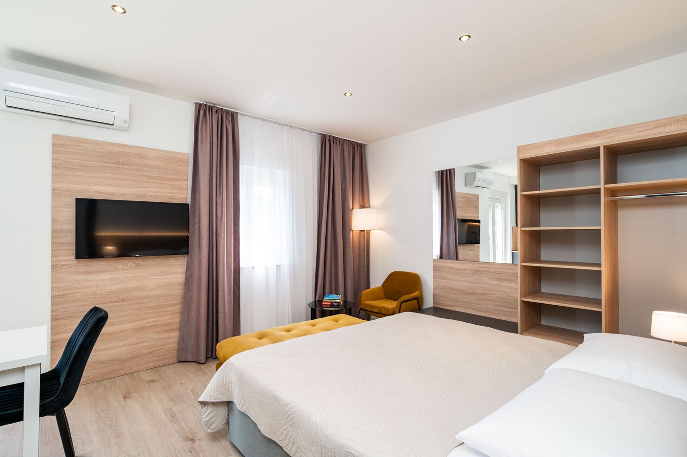 Bacan-Serviced-Apartments-Room-27