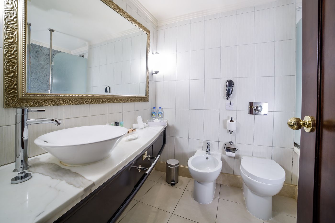 Grand-Excelsior-Deira-Hotel-Room-26