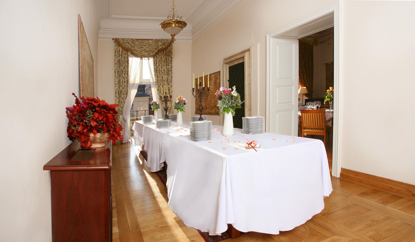 The-Bonerowski-Palace-Conferences-36