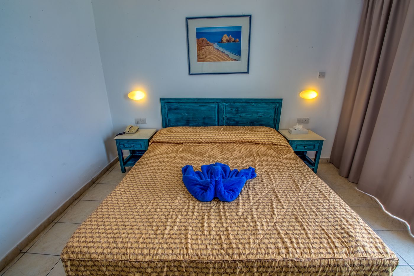 St-George-Gardens-Room-17