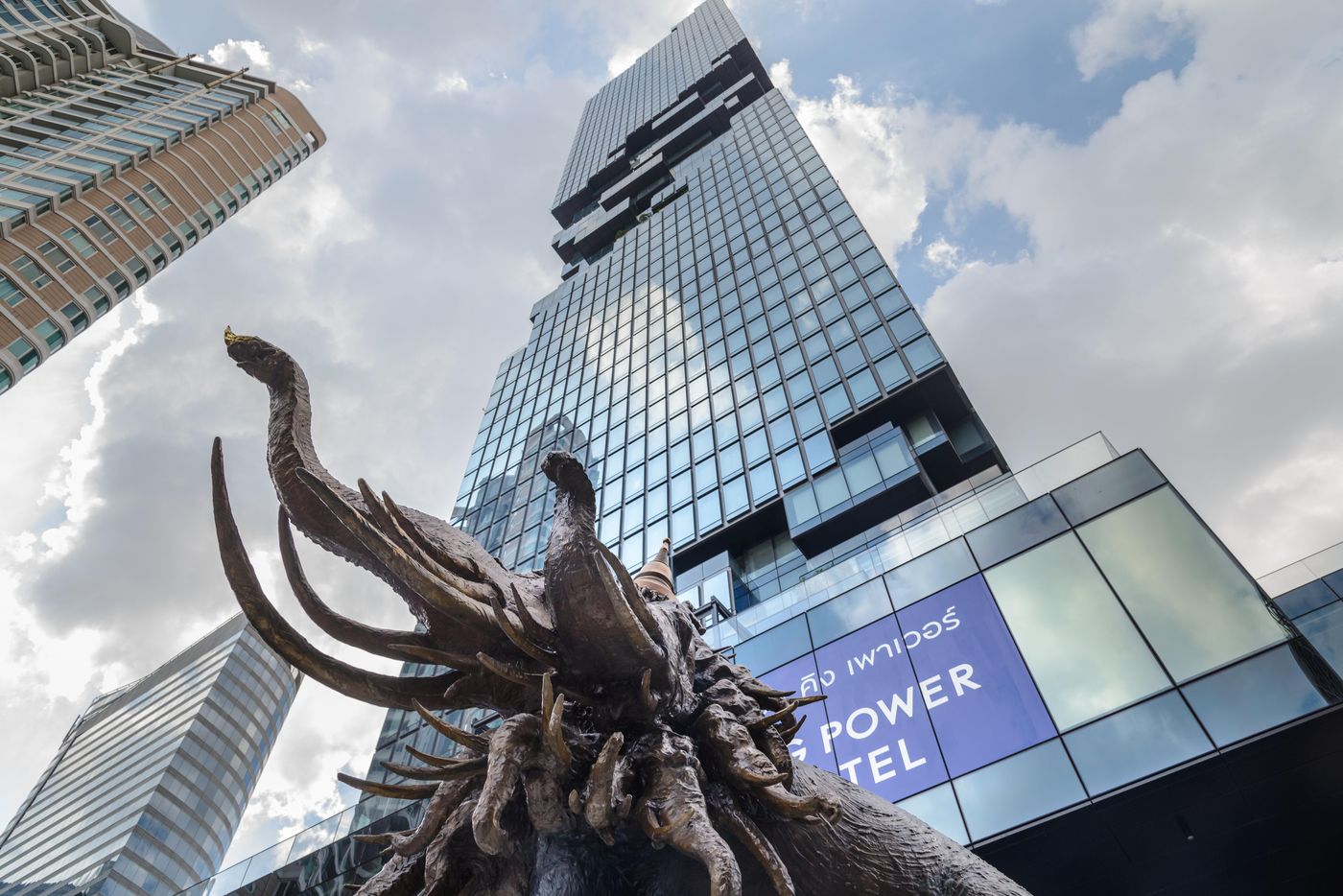 Holiday-Inn-Bangkok-Silom-General-view-80