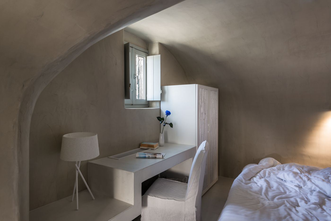 Mythical-Blue-Luxury-Suites-Room-29