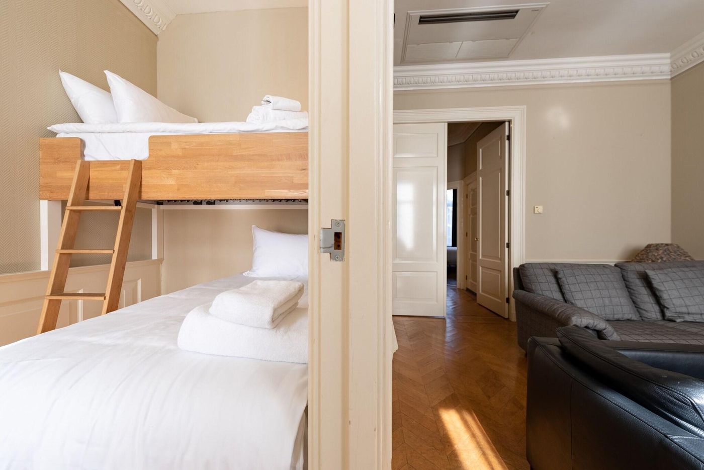 Catalonia-Vondel-Amsterdam-Room-49