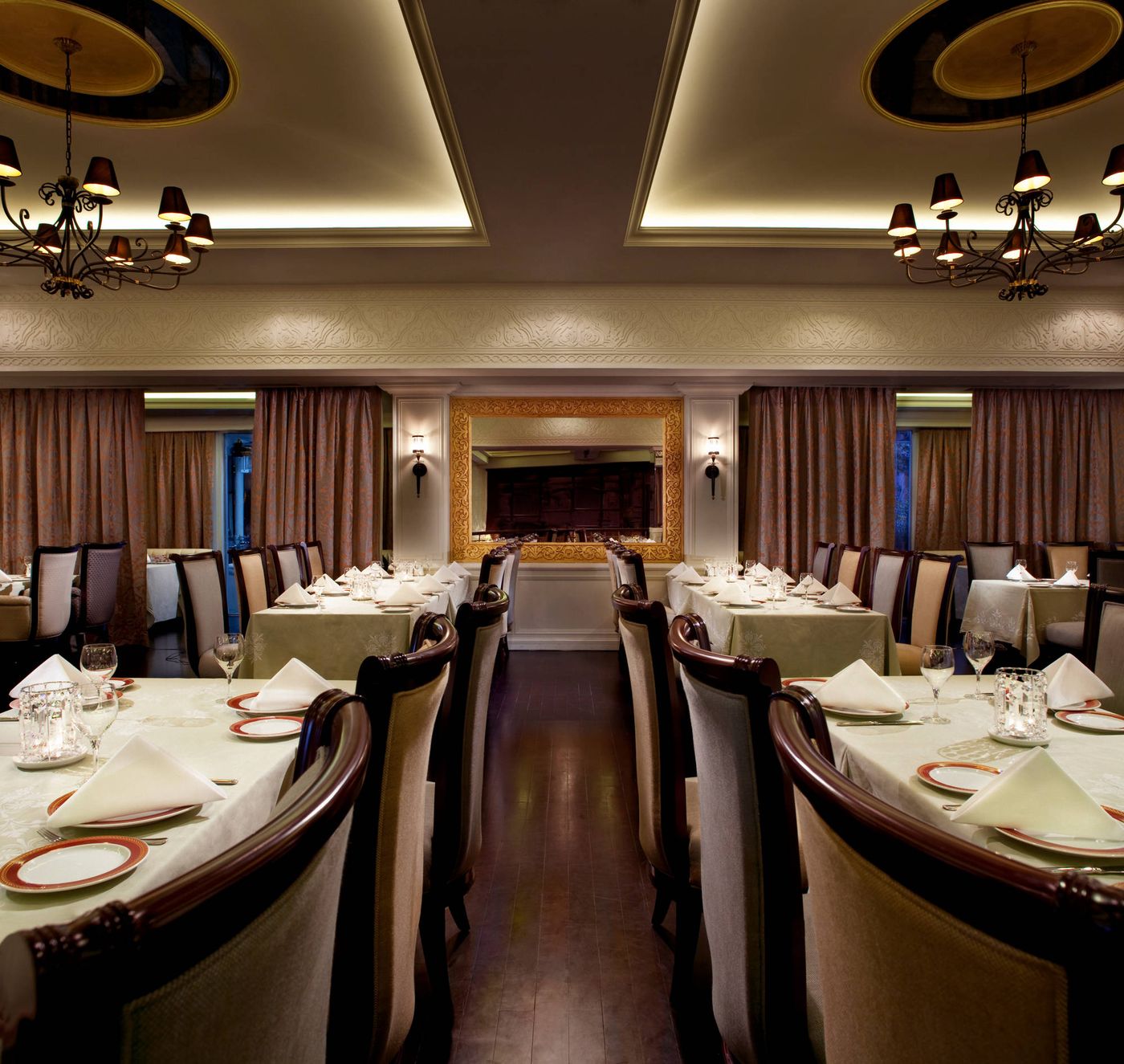 Jumeirah-Emirates-Towers-Restaurant-70