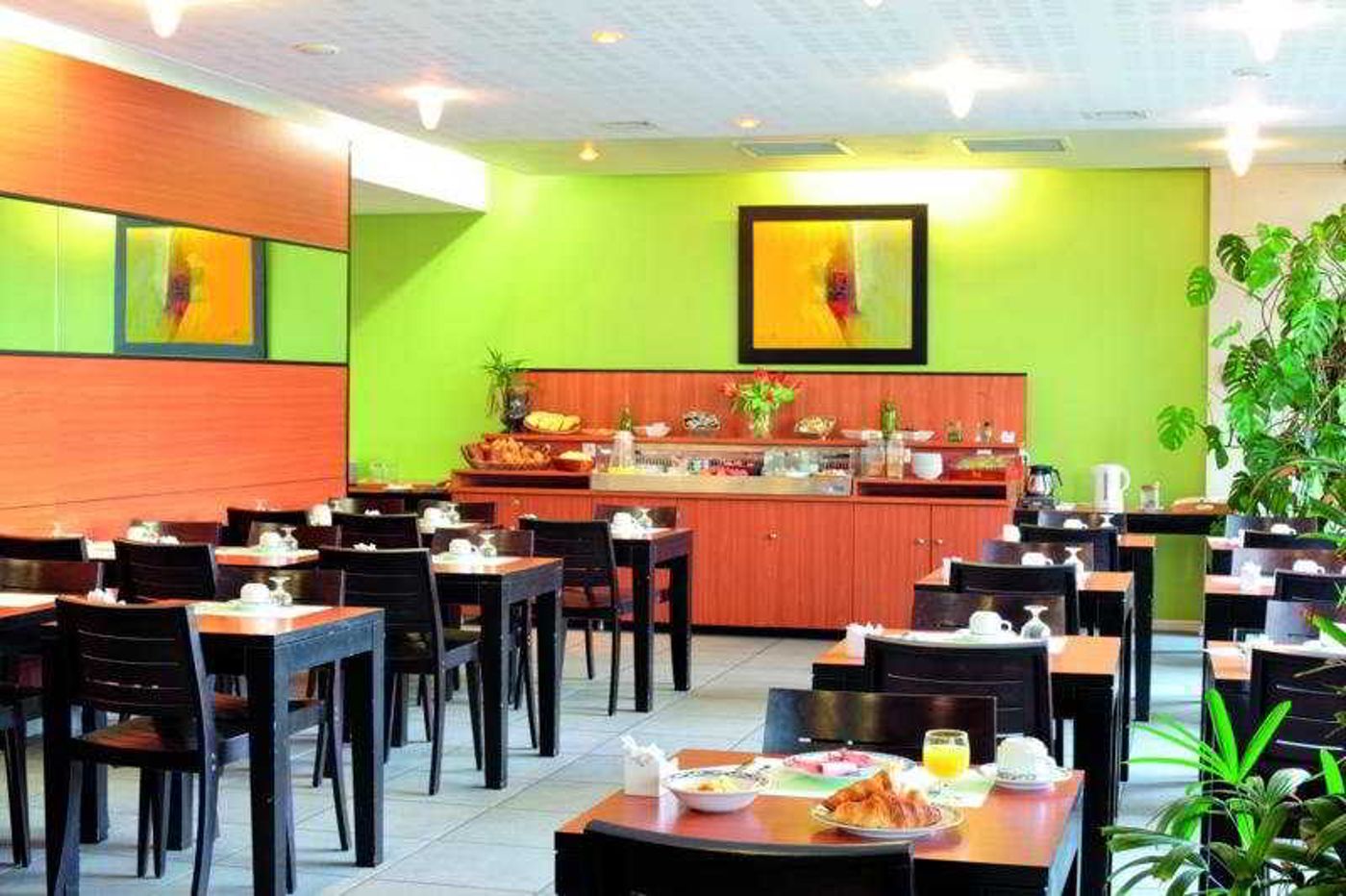 Park & Suites Elegance Grenoble-France-GRENOBLE-Restaurant-7