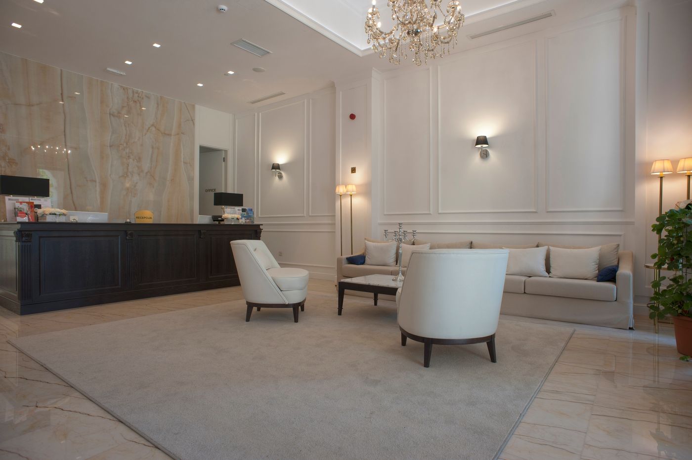 Hotel-Moskva-Lobby-26