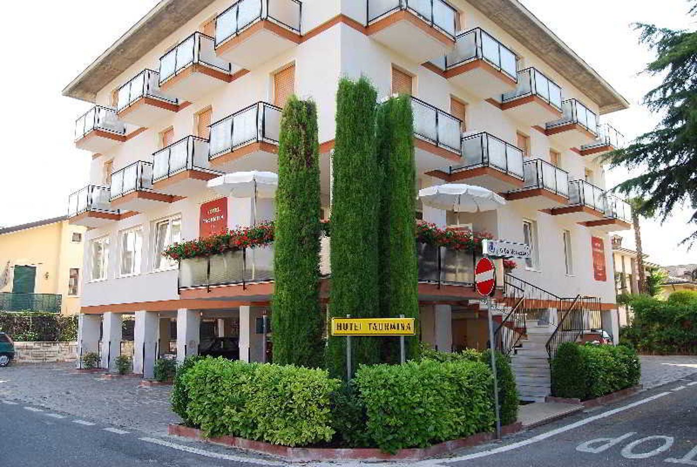 Taormina Hotel-Italy-BARDOLINO-General view-7