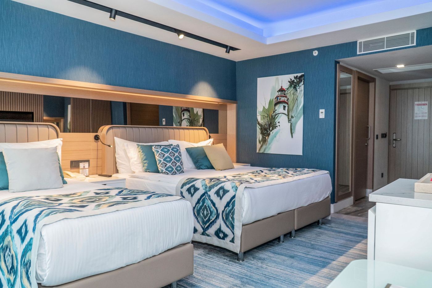 02/09/24 - Royal Wings Hotel