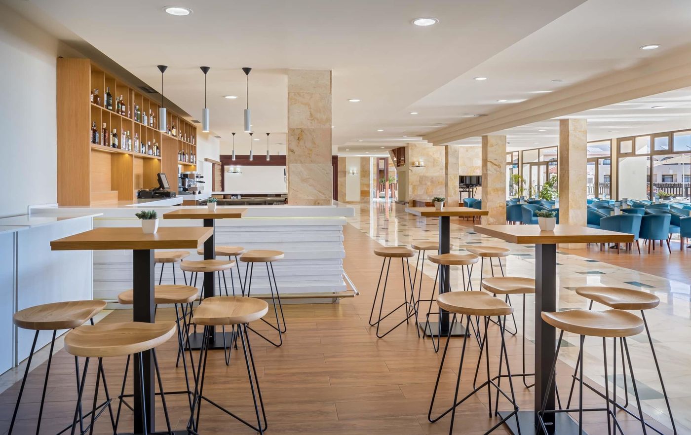 Occidental-Jand----a-Mar-Bar-47