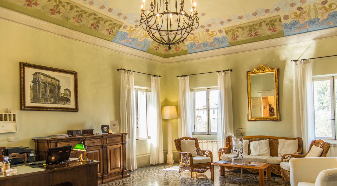 Palazzo-di-Valli-Lobby-4