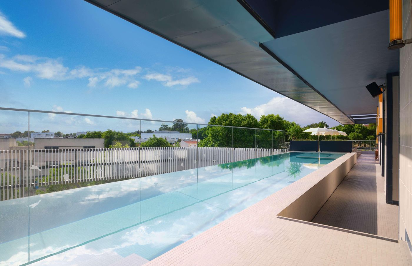 Hilton-Garden-Inn-Evora-Pool-7