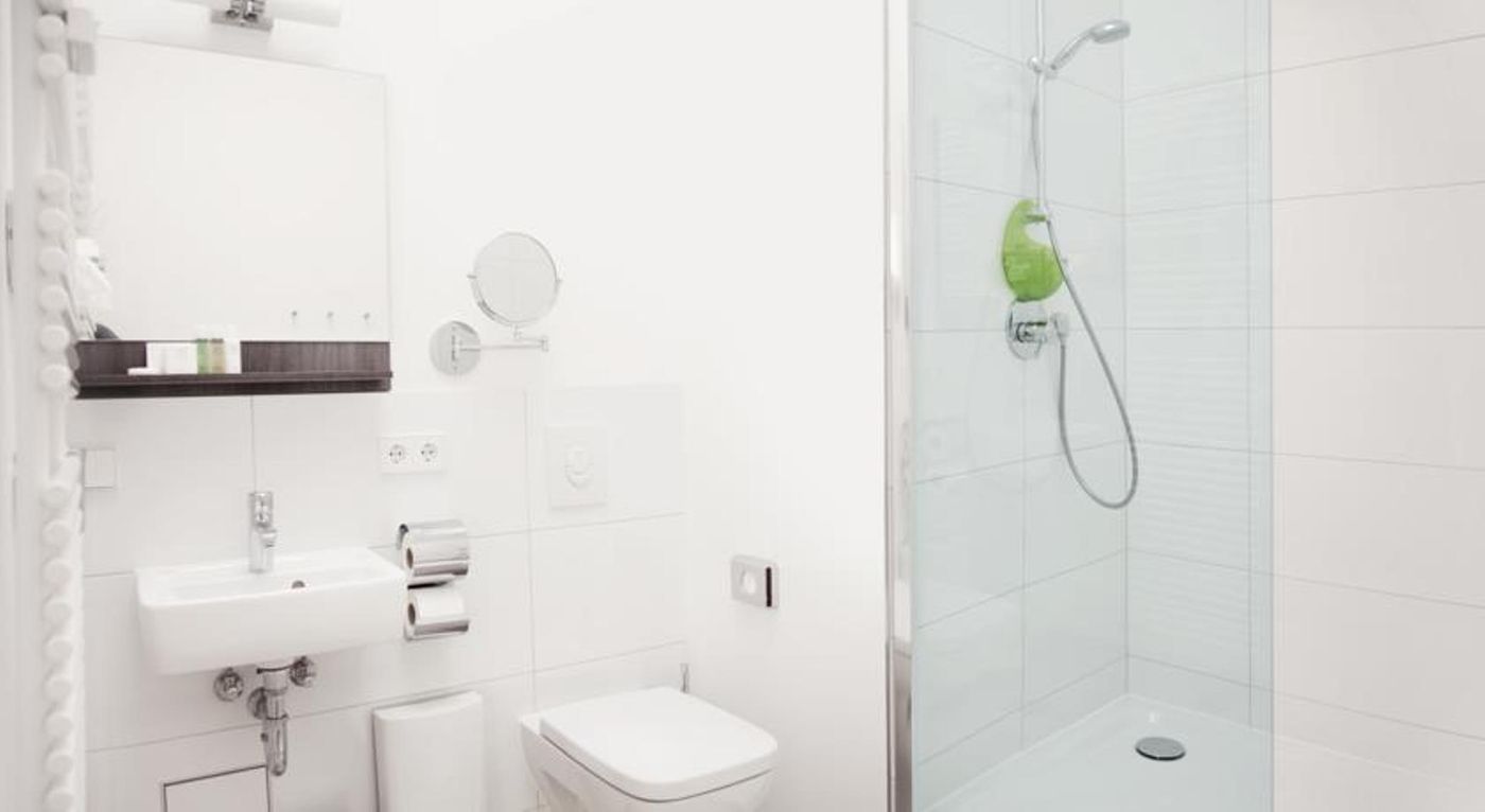 Apartments-Rosenthal-Residence-Room-42