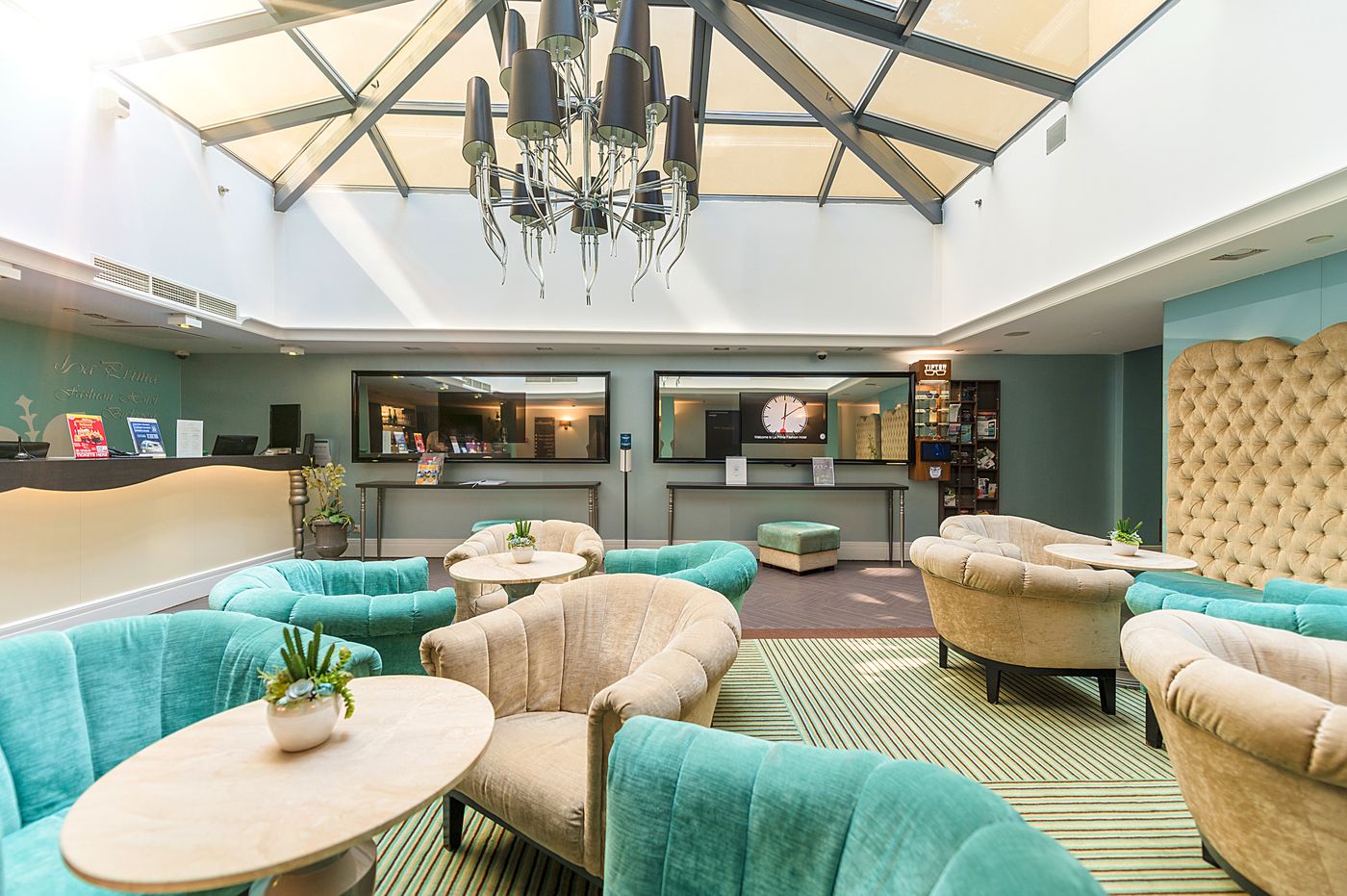 La-Prima-Fashion-Hotel-General-view-1