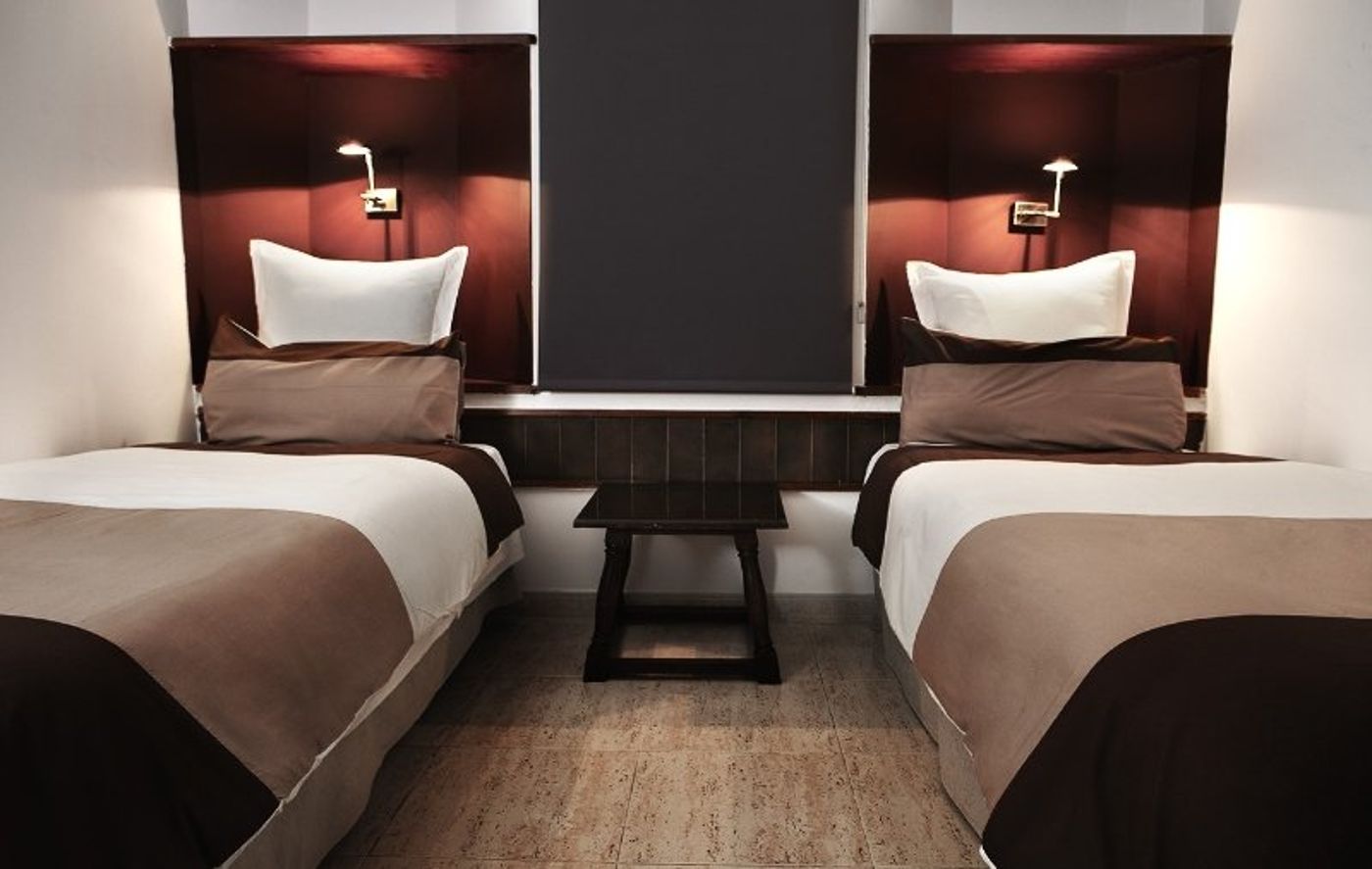 Tenesoya--Gay-Men-Exclusive--Room-14