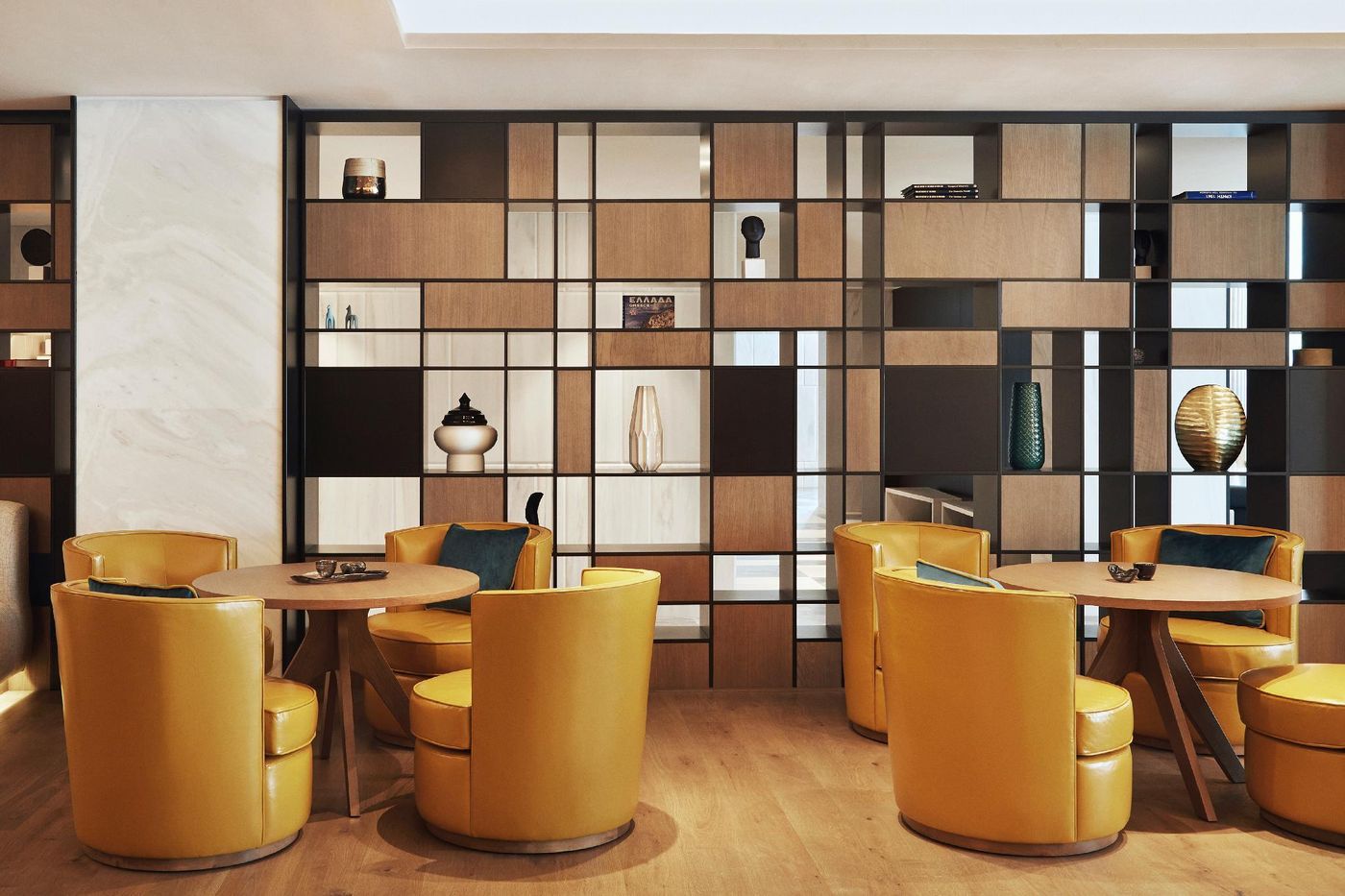 Grand-Hyatt-Athens-Lobby-15