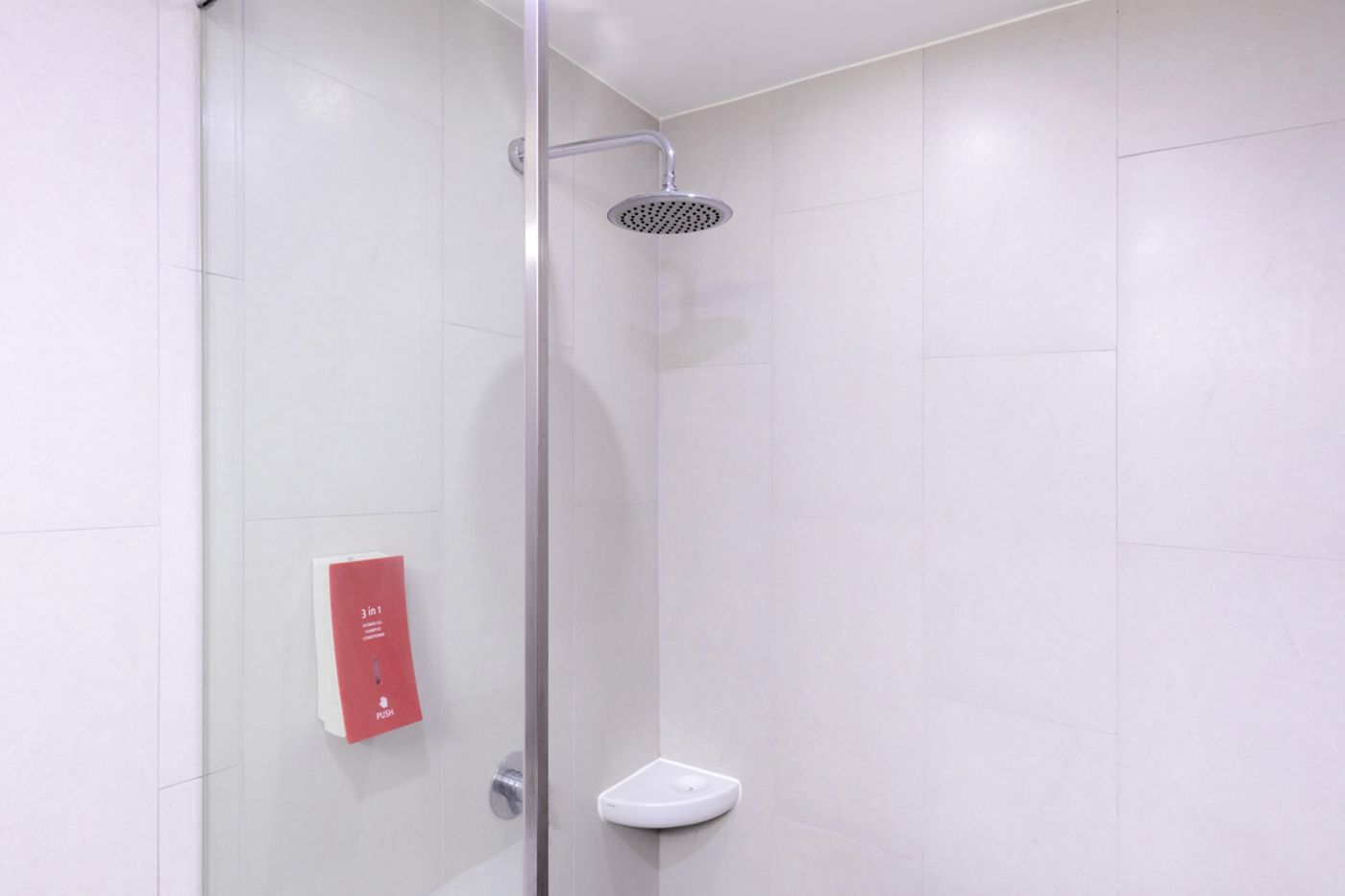 Red-Planet-Bangkok-Surawong-Room-24