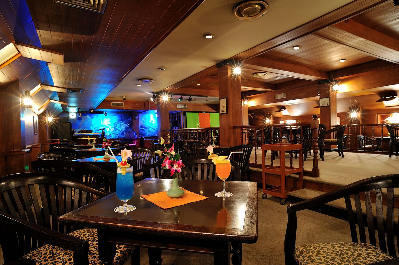 Phuket-Merlin-Bar-21