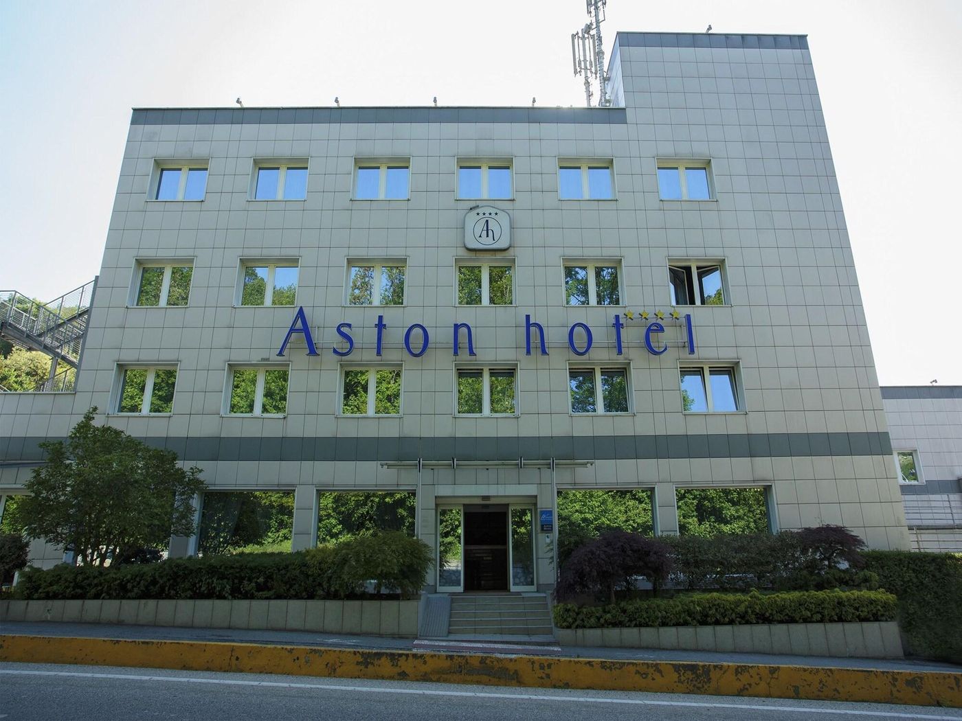 Aston Hotel - Italy - PINO TORINESE - General view - 10