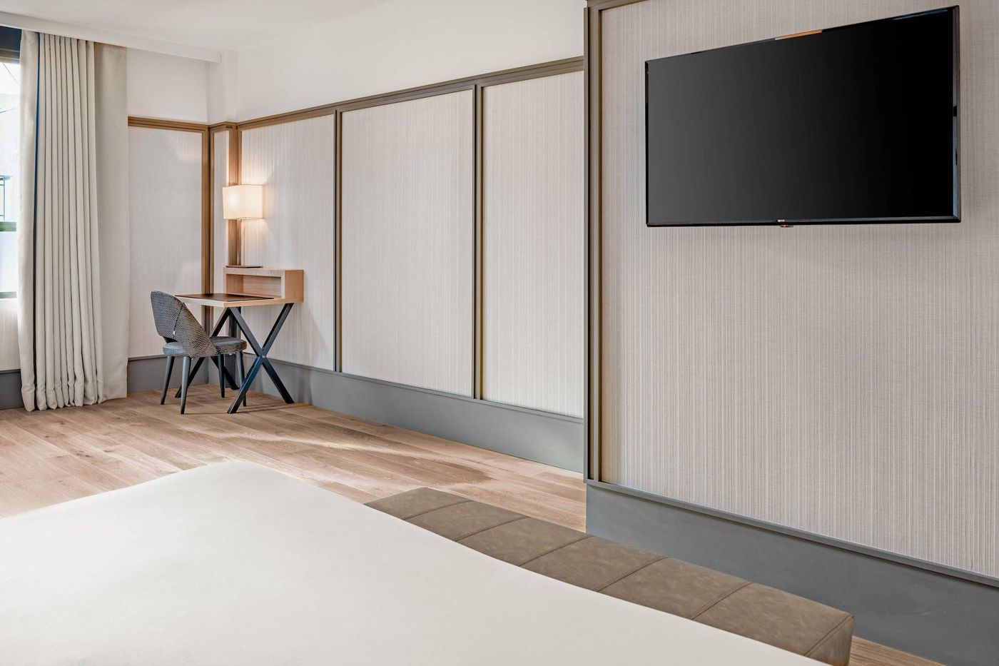 AC-Madrid-Avendia-de-America-Room-5