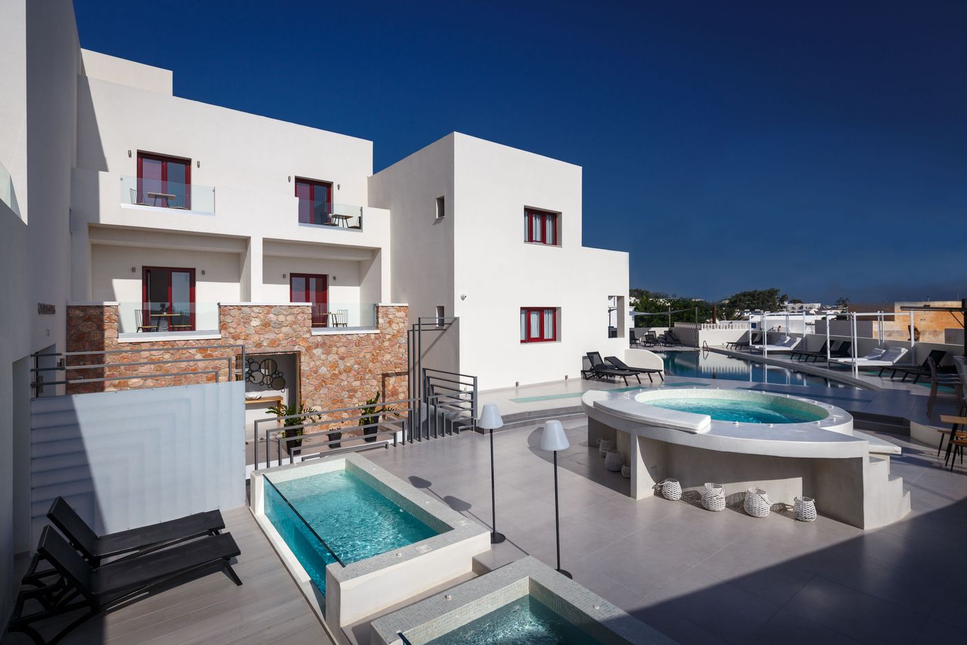 Mar & Mar Hotel & Suites