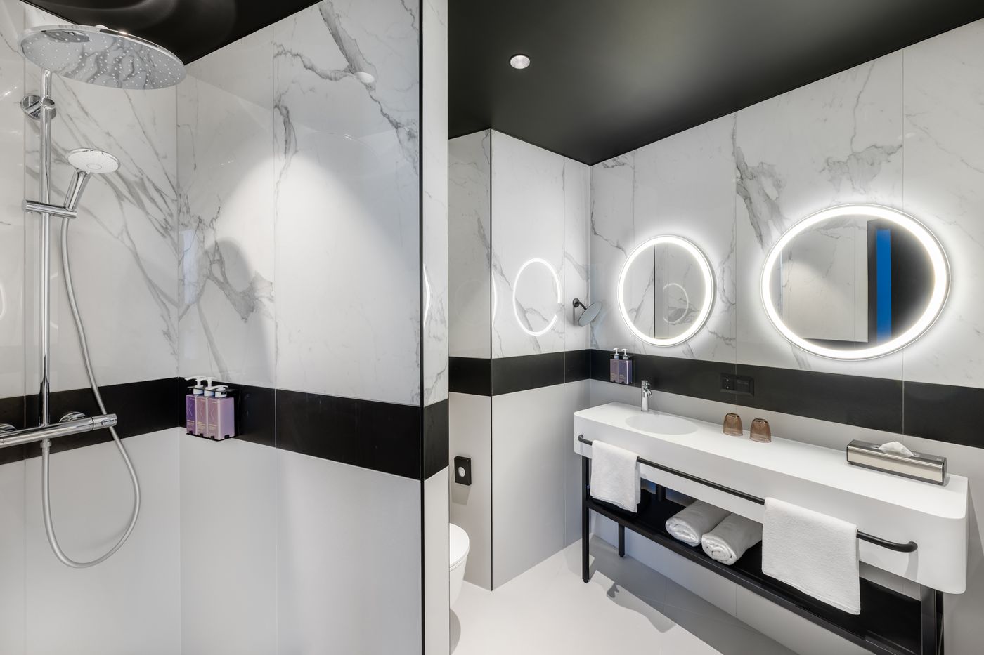 Tribe-Budapest-Stadium-Room-36