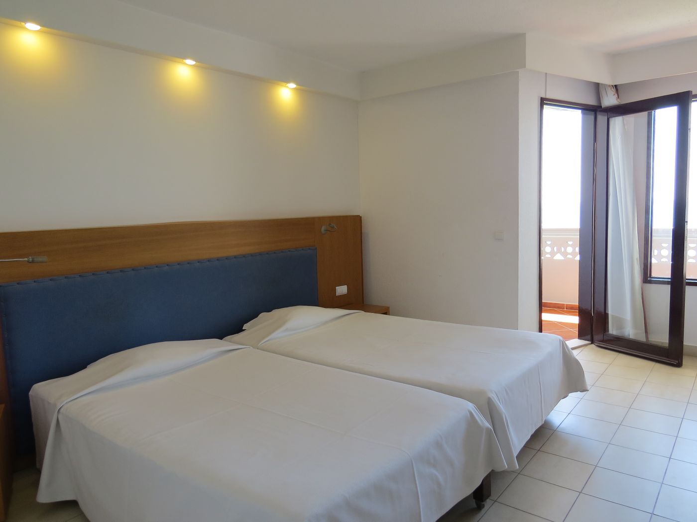 Alfamar-Beach---Sport-Resort-Room-7