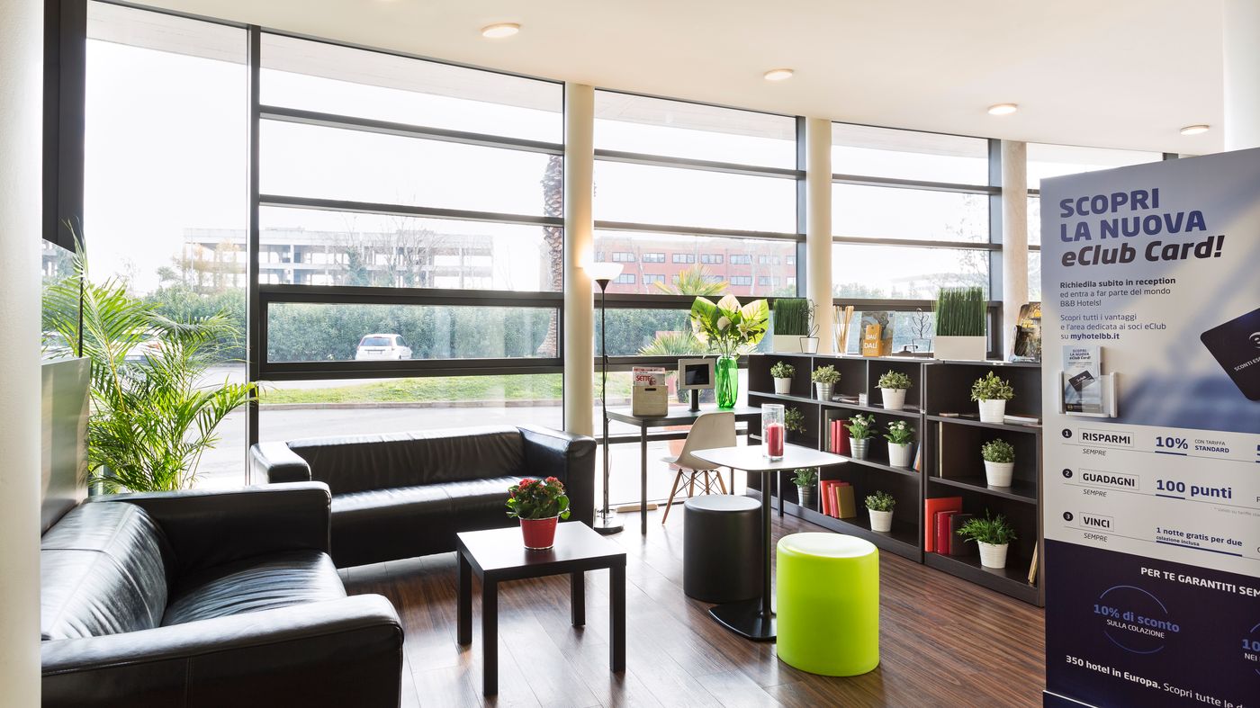 B-B-Hotel-Pisa-Lobby-14