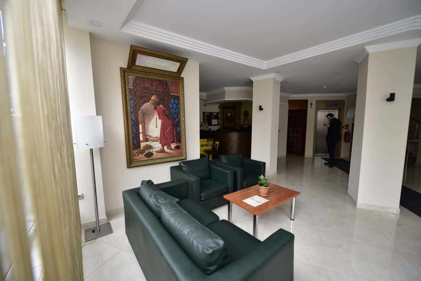 Hotel-Topkapi-Lobby-19