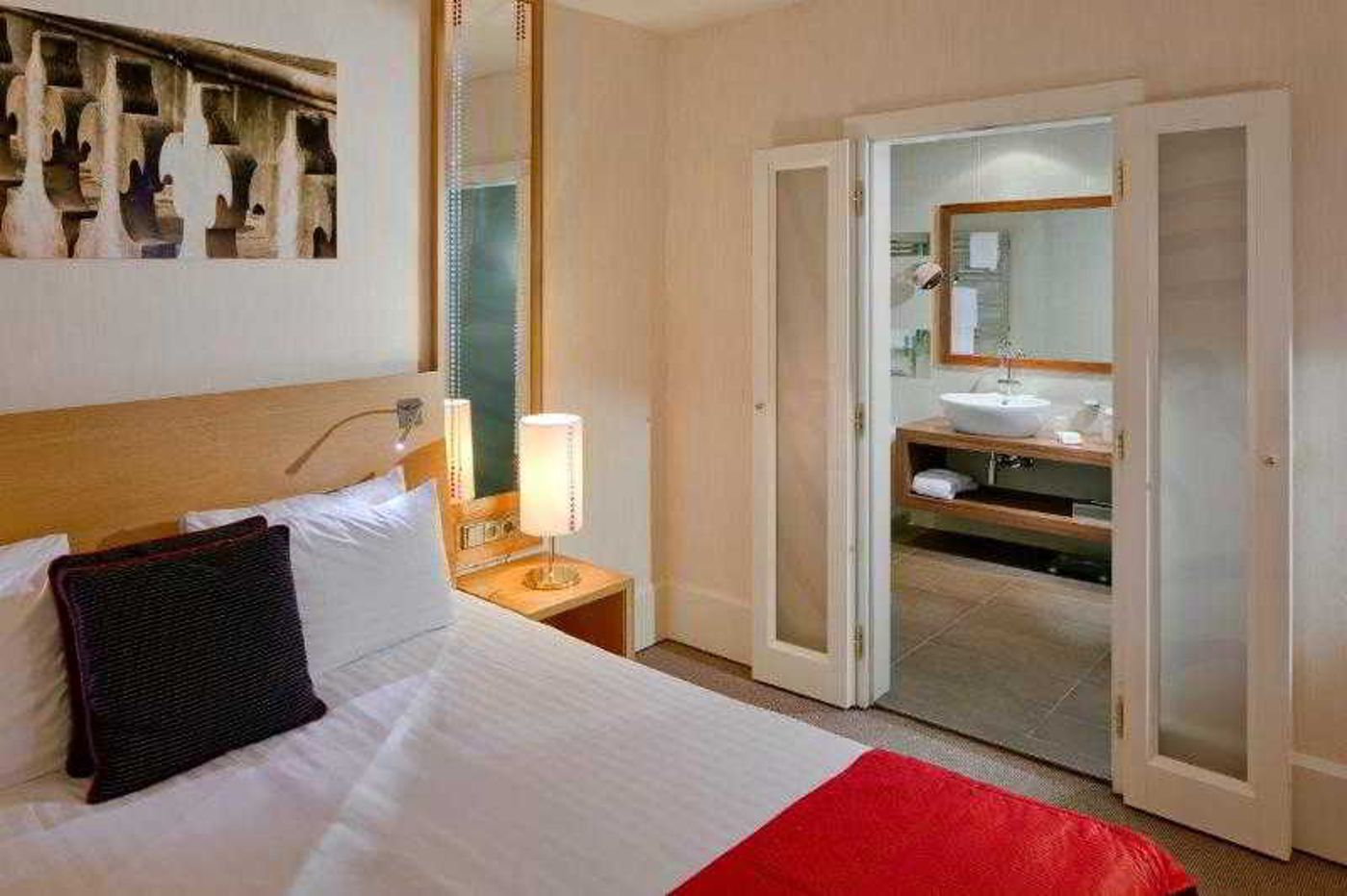 Mamaison-Hotel-Riverside-Prague-Room-22