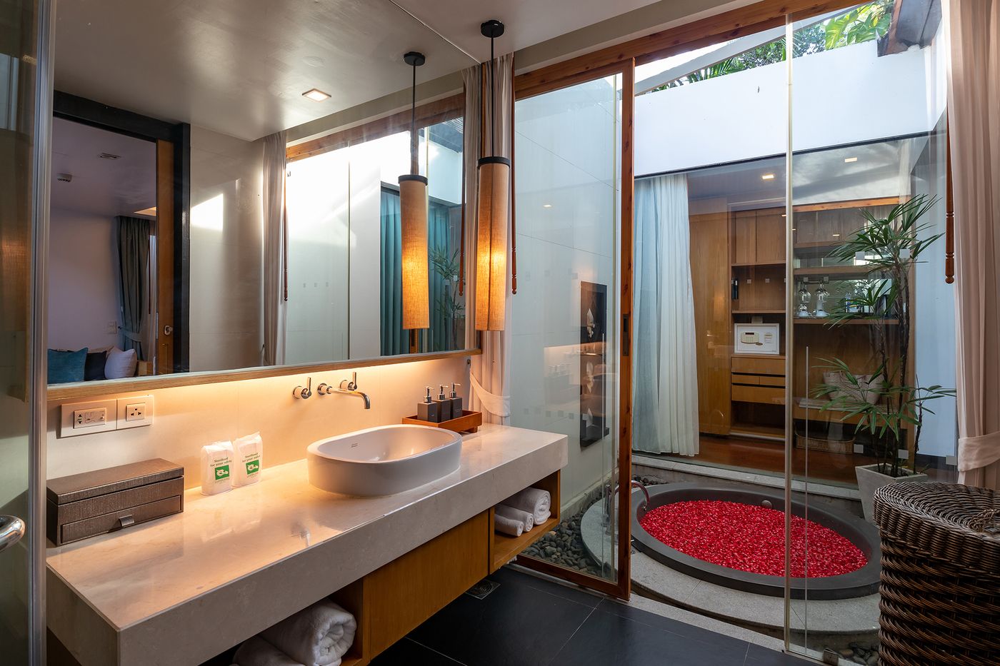 Chaweng-Regent-Beach-Resort-Room-37