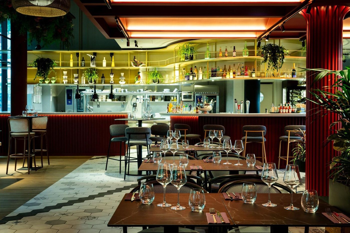 Moxy-Paris-Val-D-Europe-Restaurant-15