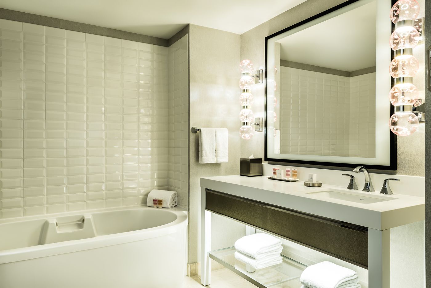 Planet-Hollywood-Resort---Casino-Room-41