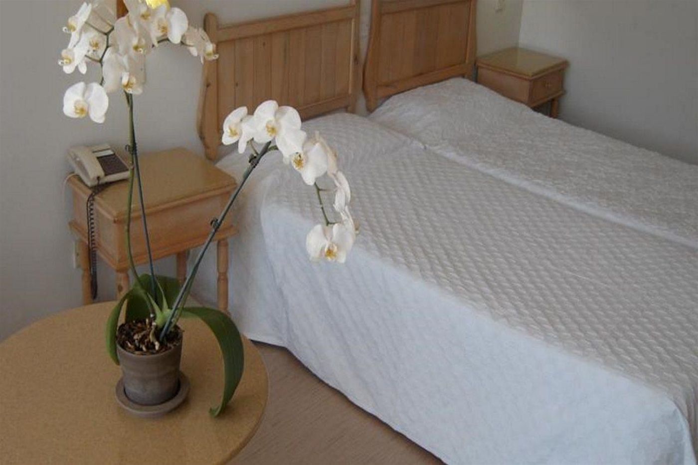 Golden-Arches-Room-13