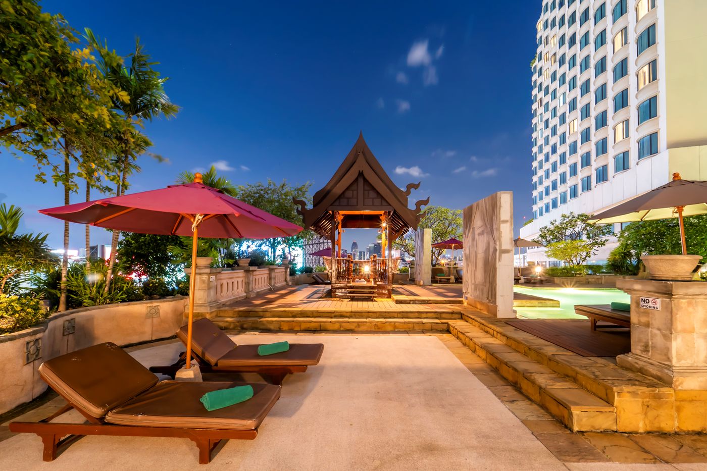 Century-Park-Pool-74