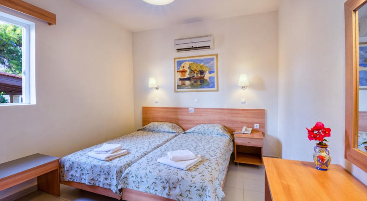 Matina Pefkos Apartments