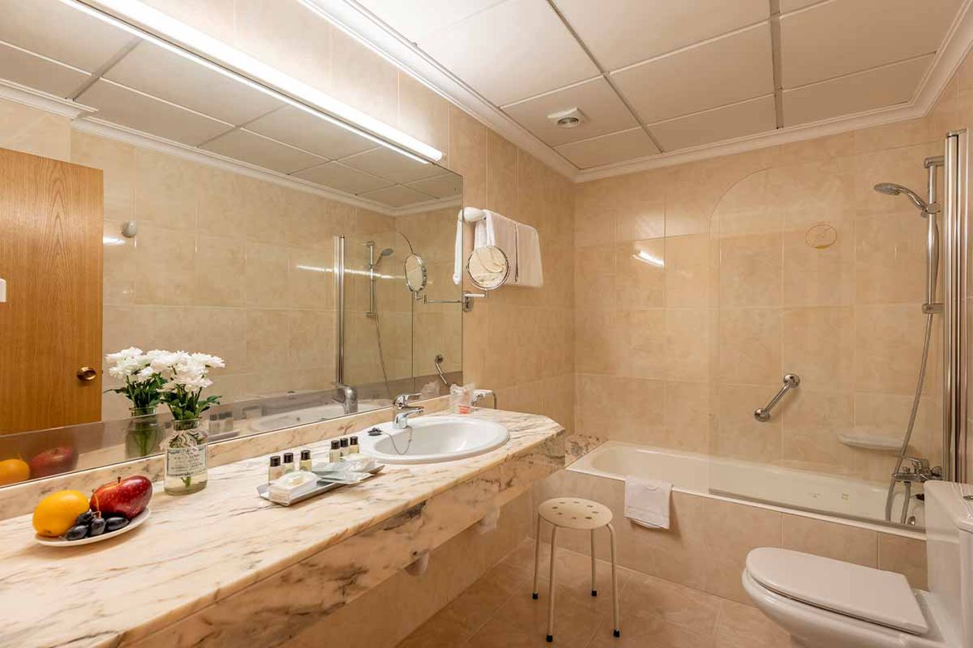 17.11.25 Hotel Miramar