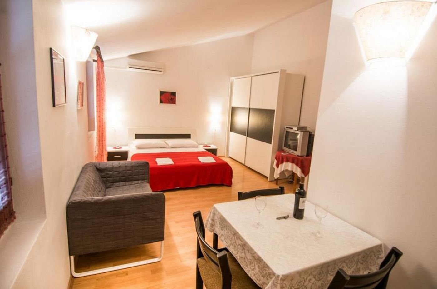 Adria Apartments
