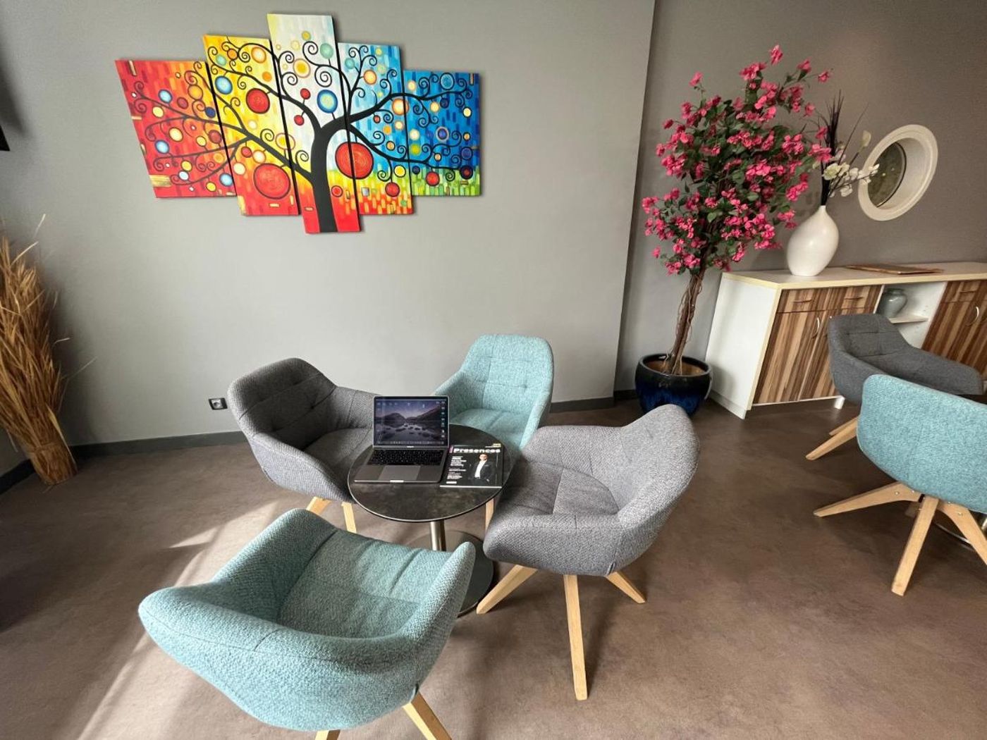 Logis Hotel le Neron-France-FONTANIL-CORNILLON-Lobby-4