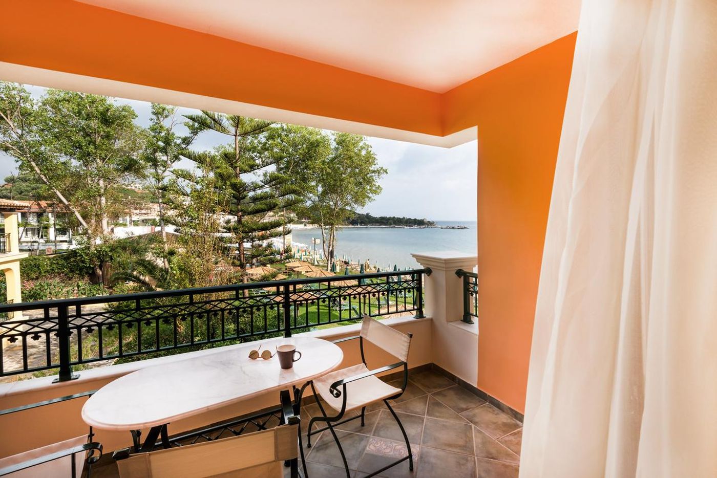 Andreolas-Luxury-Suites-Room-66