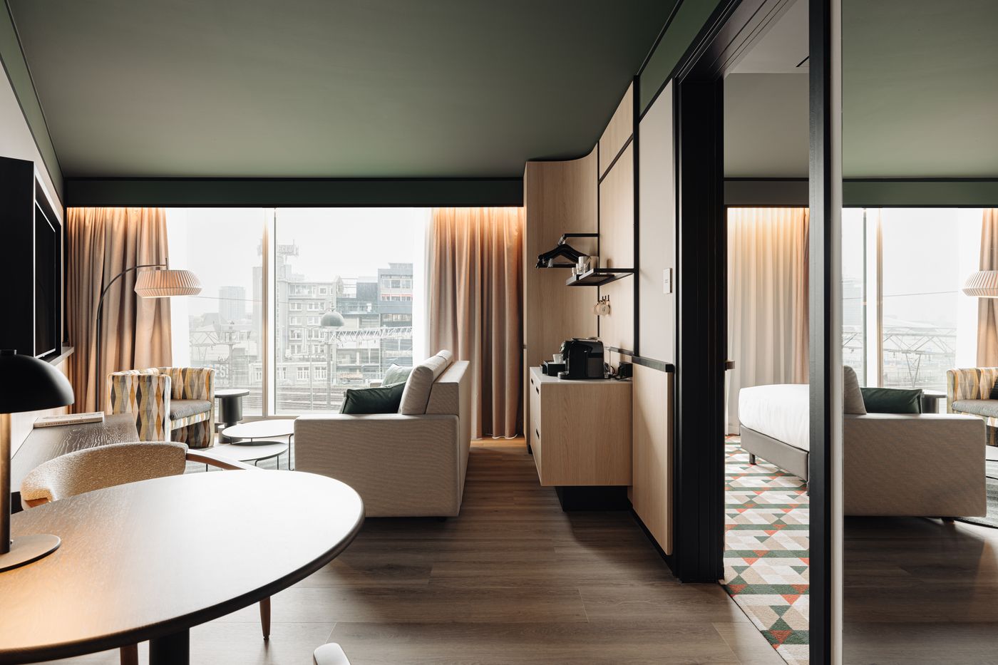 DoubleTree-by-Hilton-Amsterdam-Centraal-Station-Room-50