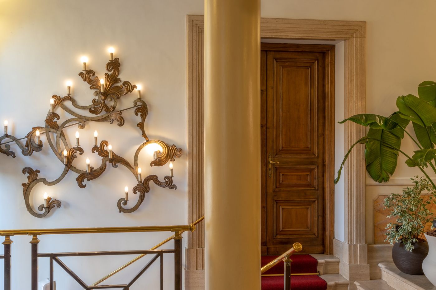 Hotel-Canada--BW-Premier-Collection-Lobby-15