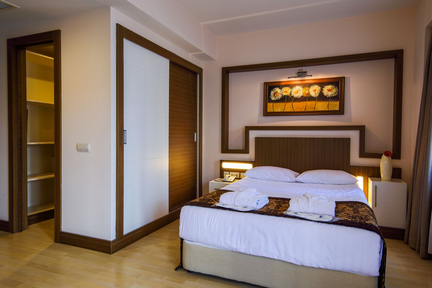 Ayka Life Nature & Peace - Adults Only 18+