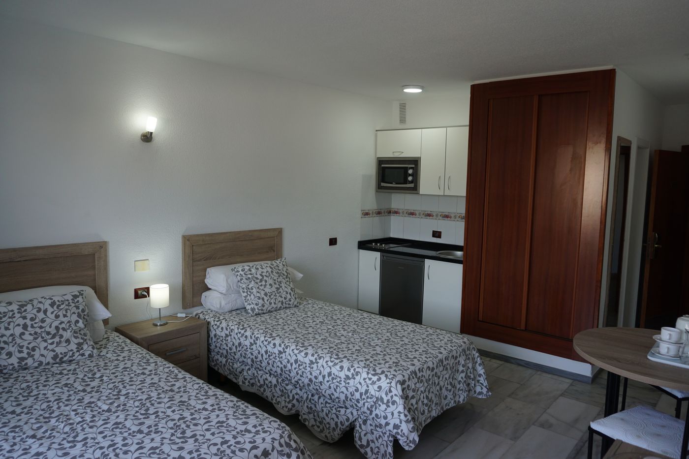 Las-Piramides-Resort-Room-21